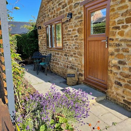 Honeysuckle Cottage - Hillside Holiday Cottages, Cotswolds Warmington Eksteriør billede